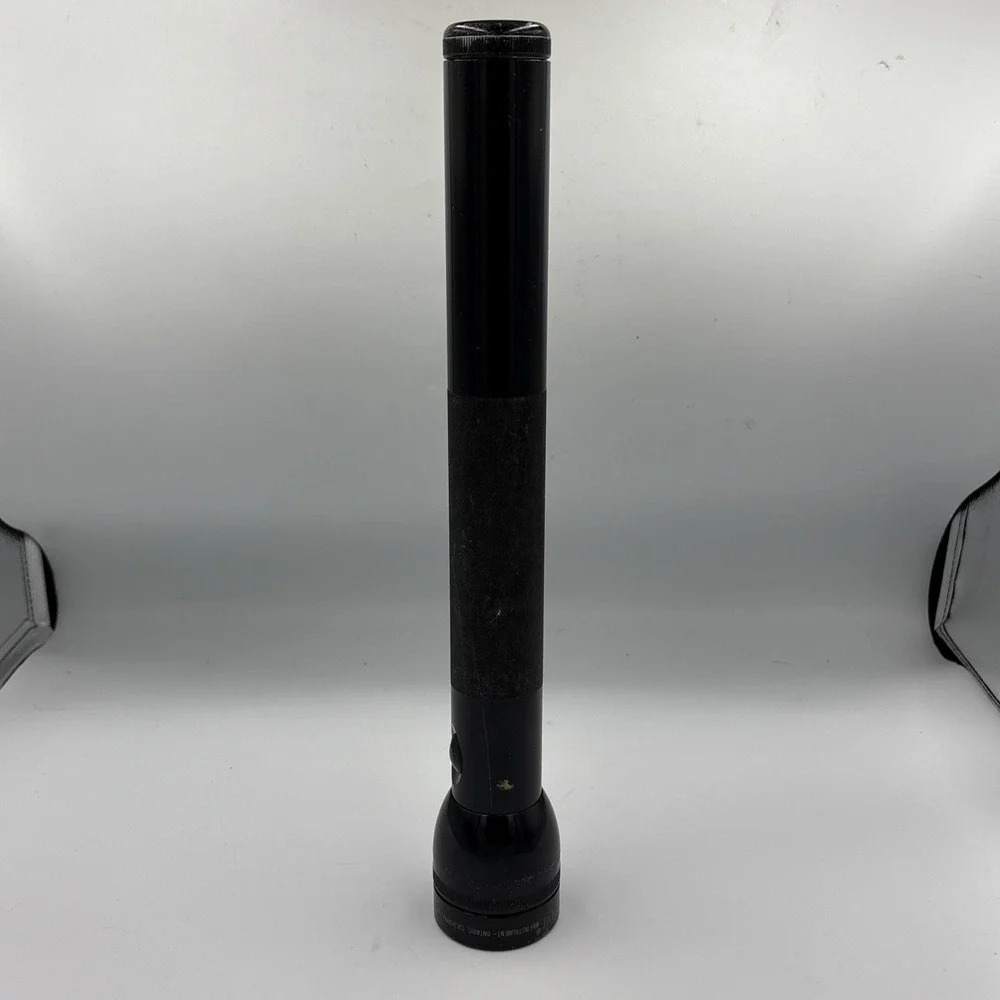 Vintage Maglite Flashlight 4D Cell Battery, Black 15